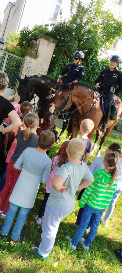 Setkání s jízdní policíí